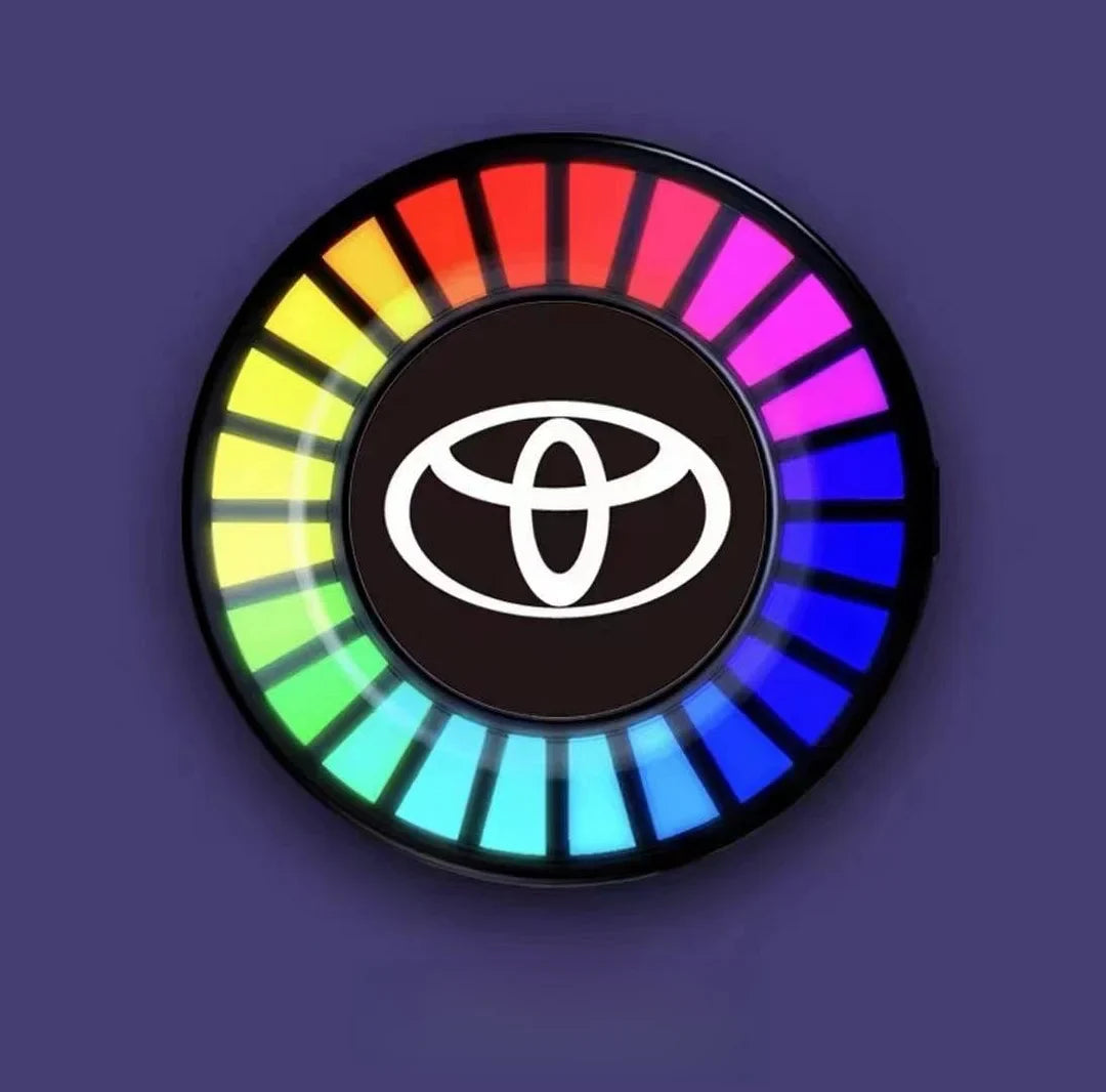 Hudební rytmus LED světla do auta s logem (s aroma difuzérem)